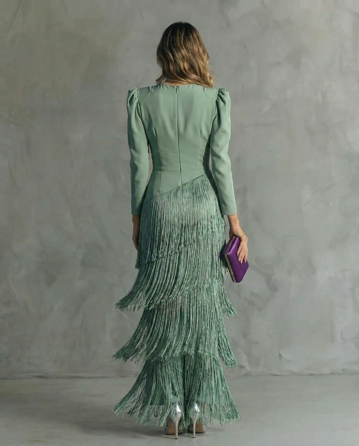 Chiara - Robe élégante avec manches à franges